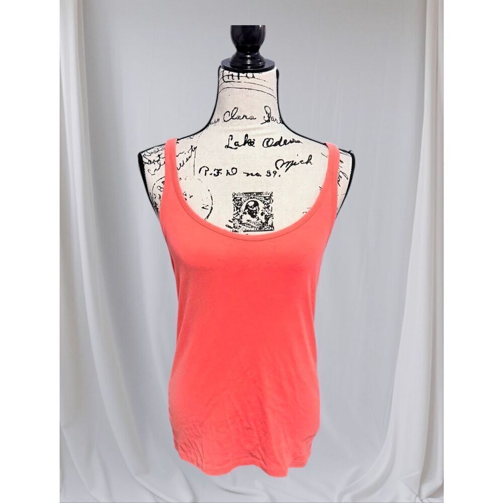 Gap Women’s Size Medium The Essential Tee Coral Pink  Sleeveless Tank Top Shirt